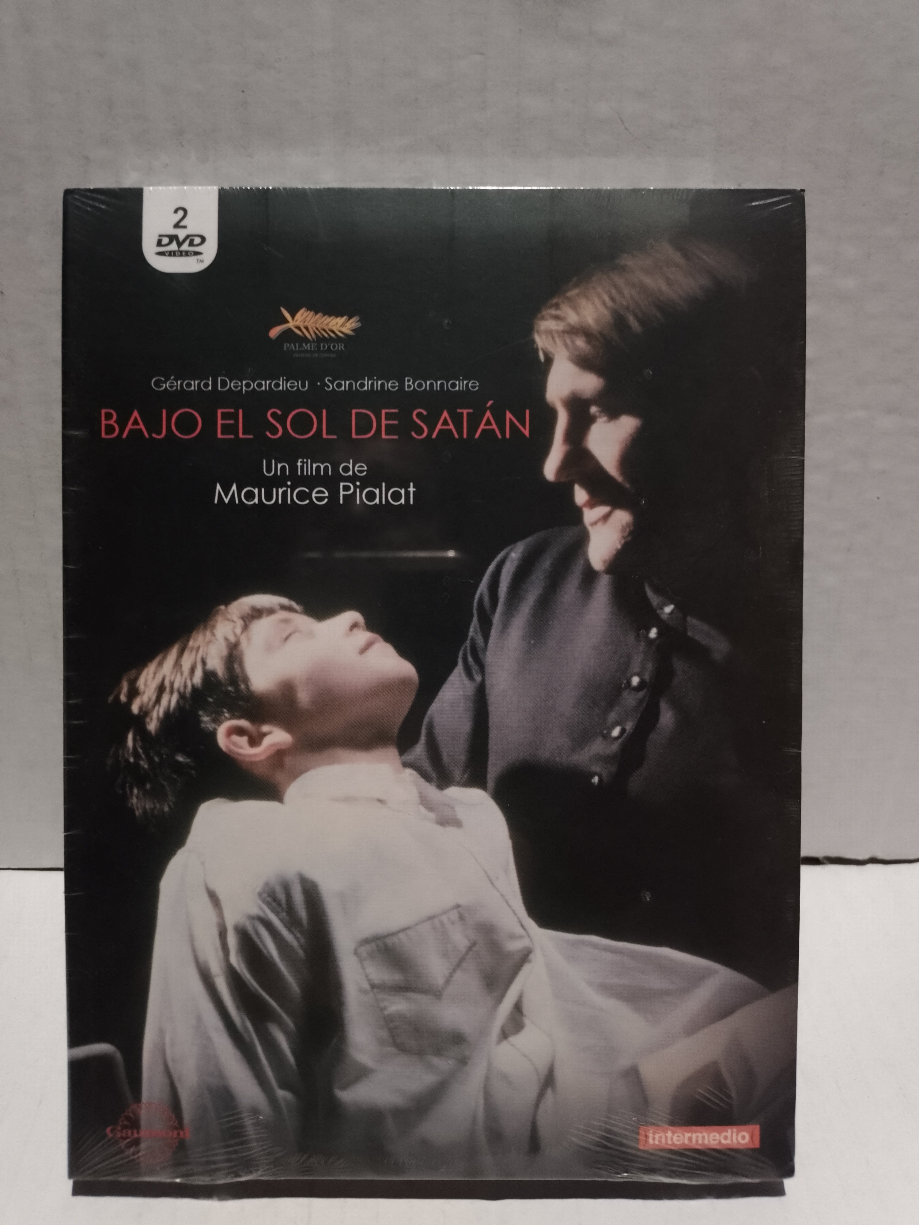 BAJO EL SOL DE SATAN - DE MAURICE PIALAT -  DVD NUEVO PRECINTADO